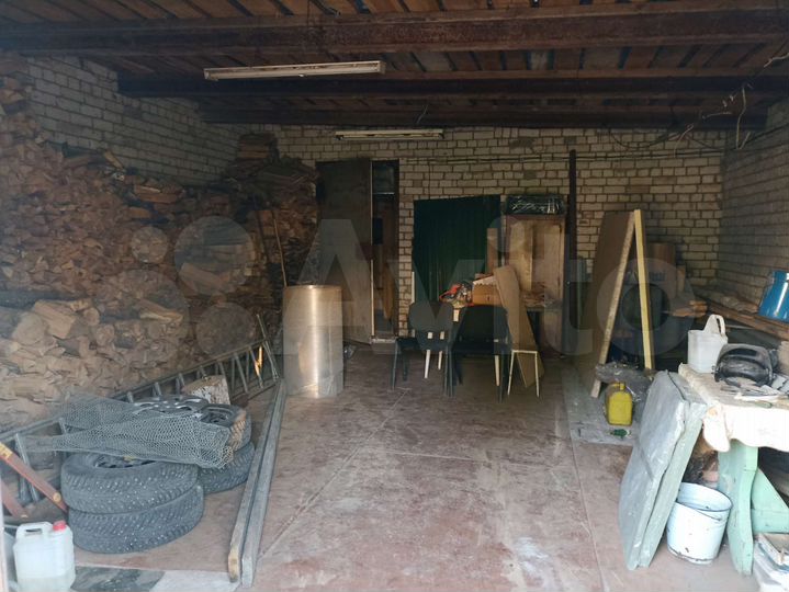 Гараж, > 30 м²