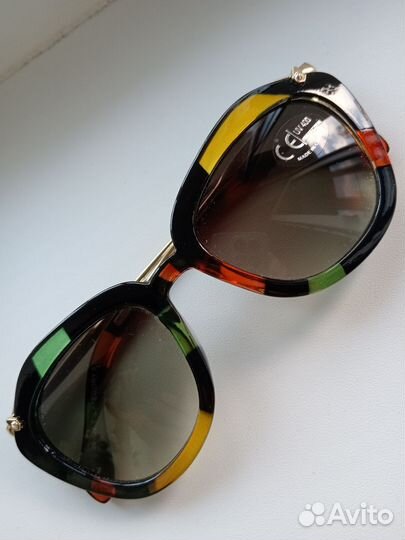 Солнцезащитные очки женские