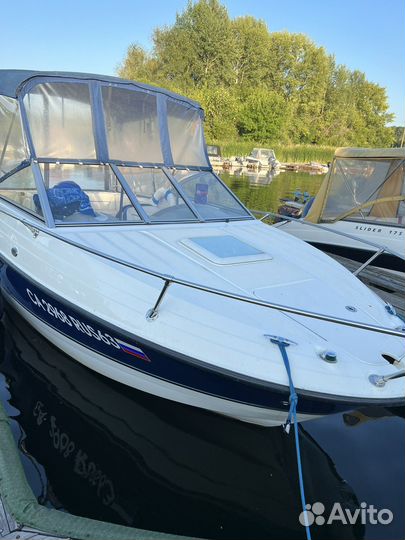 Катер Bayliner 192 Discovery