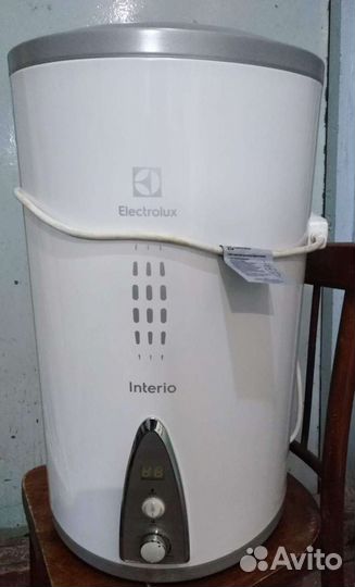 Водонагреватель Electrolux
