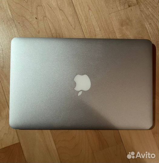 Apple macbook air 11 late 2010 128gb