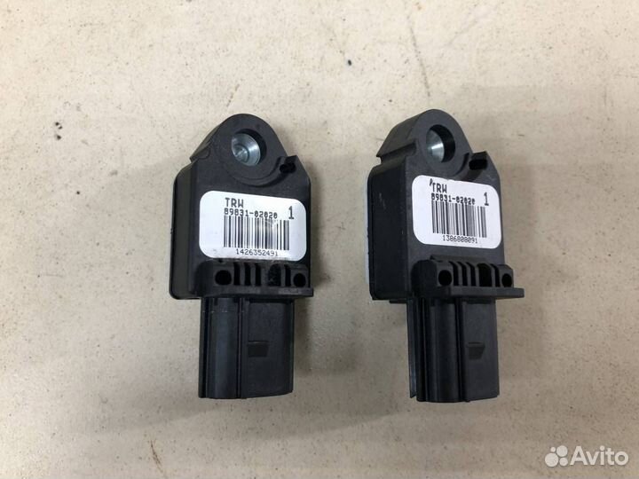 Датчик AIR BAG Toyota Corolla E120 2001-2007