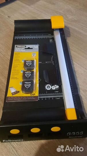 Резак дисковый А4 формат, с запасками