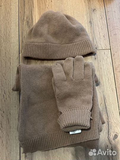 Комплект шарф шапка перчатки