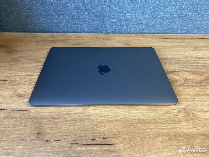 Macbook air m1 8gb 256 gb 2020 г