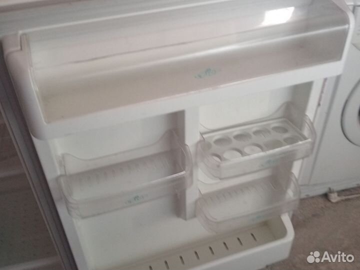 Холодильник бу стинол