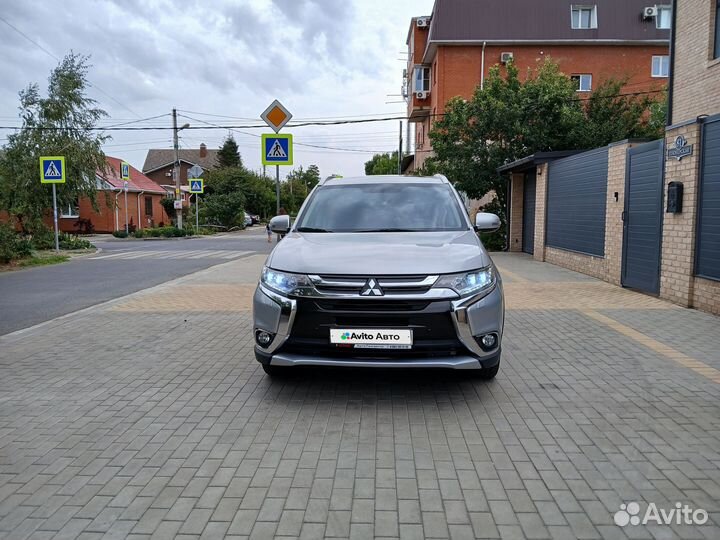 Mitsubishi Outlander 3.0 AT, 2016, 143 000 км