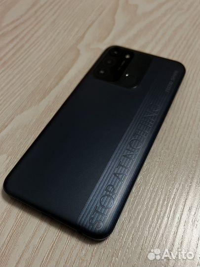 Телефон techno spark 8c