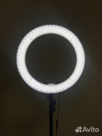 Кольцевая лампа