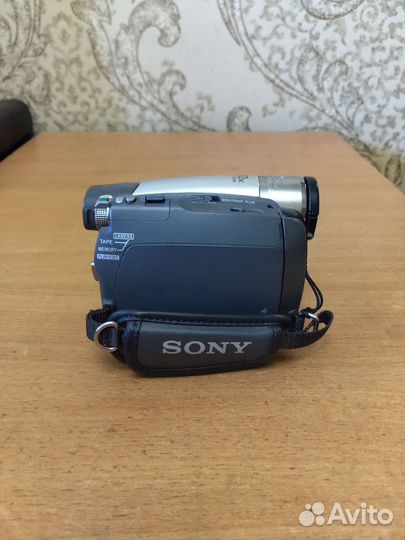 Видеокамера Sony DCR-HC46E