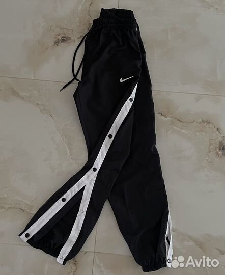 Спортивные штаны nike