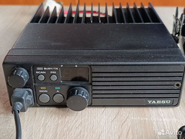 Радиостанция автомобильная Yaesu FTL - 2011