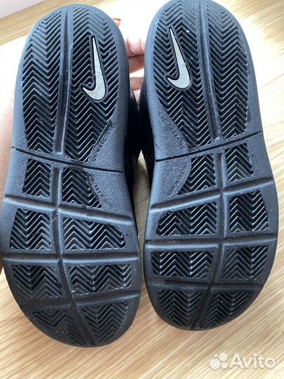 Кроссовки nike р35