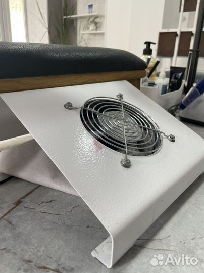 Вытяжка для маникюра