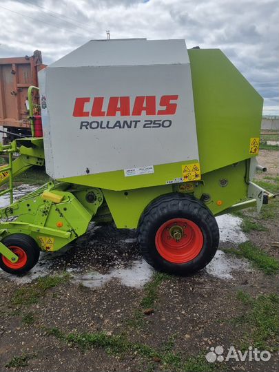 Пресс-подборщик Claas Rollant 250, 2004
