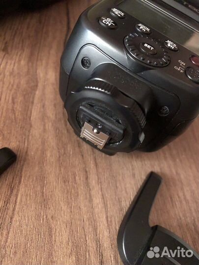 Продам вспышки Godox, синхронизатор, объектив