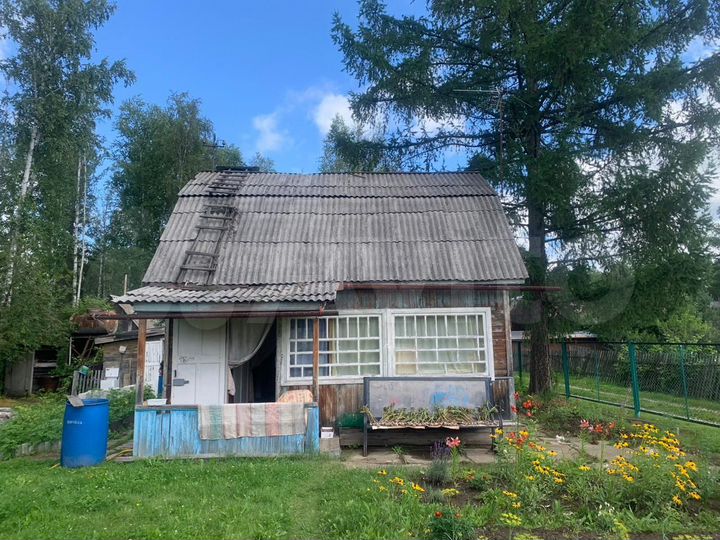 Дача 20 м² на участке 12 сот.