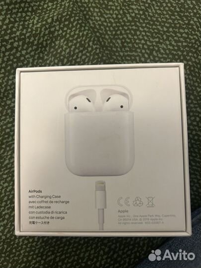 Беспроводные наушники apple airpods