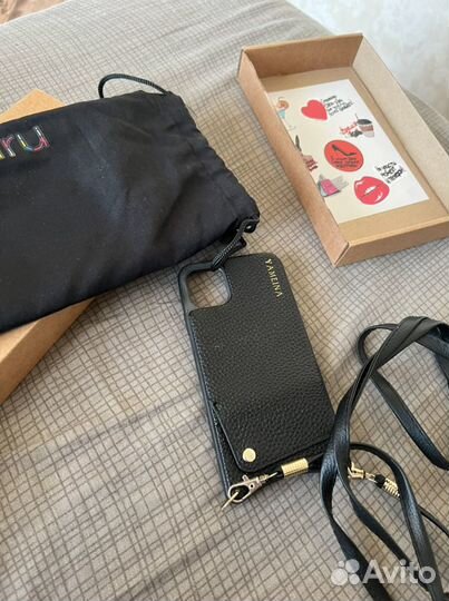 Чехол на iPhone 11 в виде кросс боди