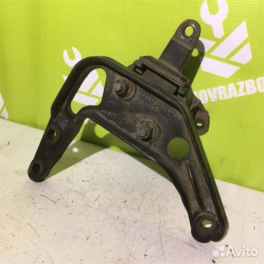 Кронштейн двигателя правый Форд Мондео 2