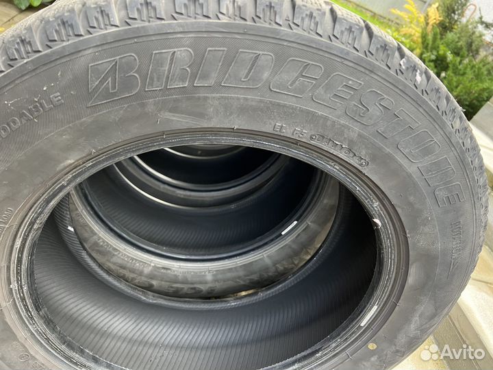 Bridgestone Ice Cruiser 7000 225/65 R17 106T