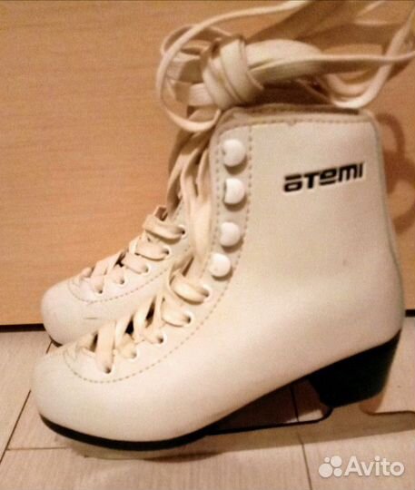 Коньки фигурные