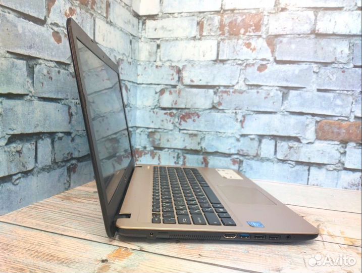 Свежий Asus на n4000/ RAM 4