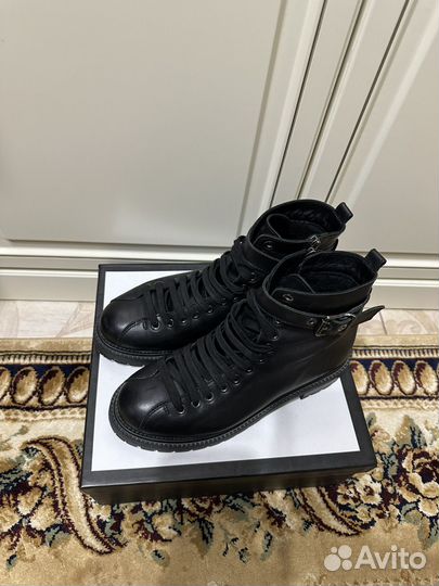 Ботинки женские