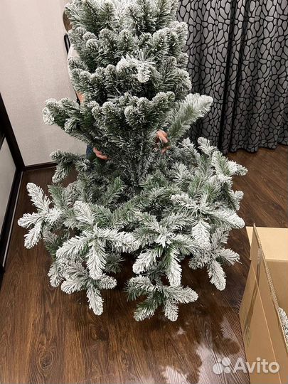 Заснеженная искусственная елка 2.20м