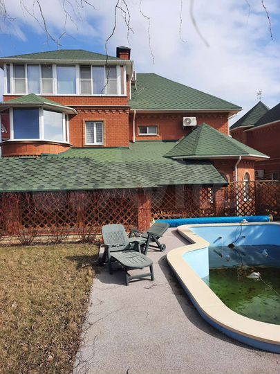 Дом 411 м² на участке 9,3 сот.