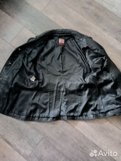 Куртка кожаная женская 48 50