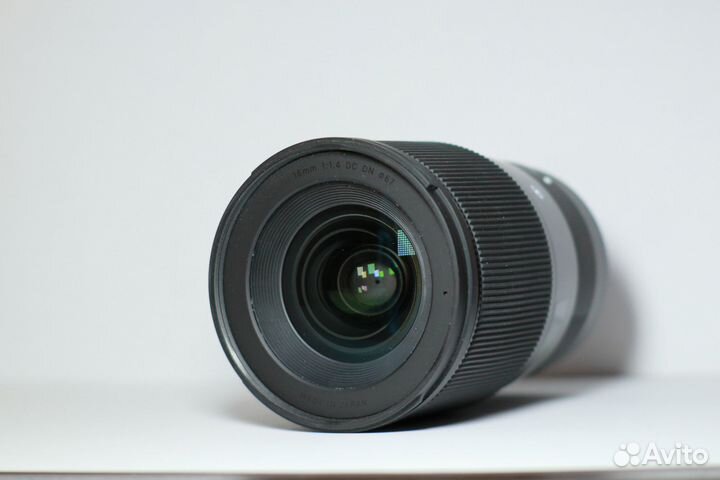 Sigma AF 16mm f/1.4 DC DN Contemporary