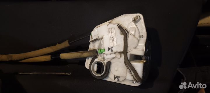 Задний левый замок двери Мазда 3bl