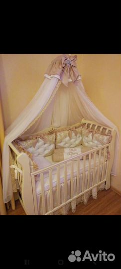 Бортики в кроватку с балдахином