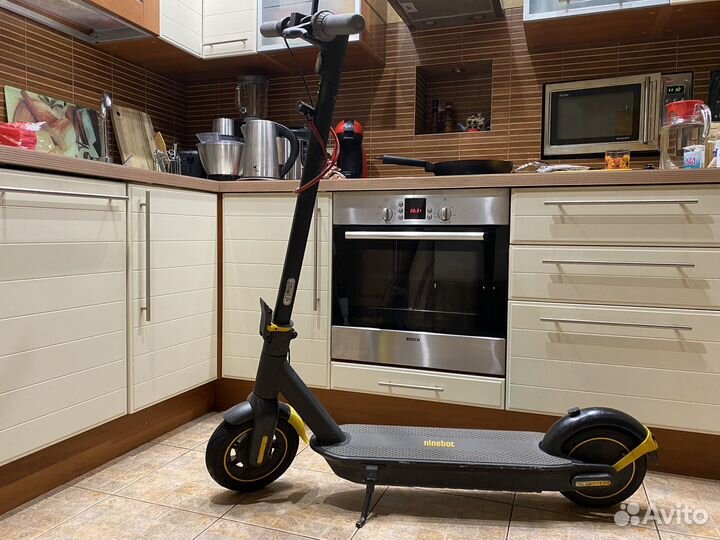 Элекроскутер Ninebot KickScooter MAX
