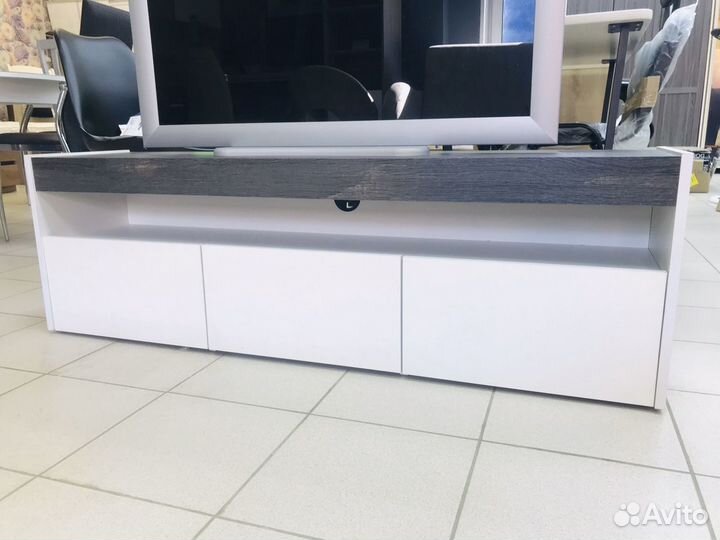 Тумба под телевизор новая