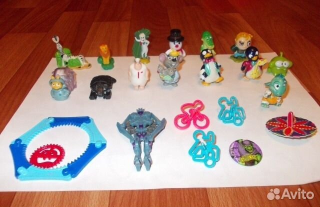 Киндер-сюрприз игрушки