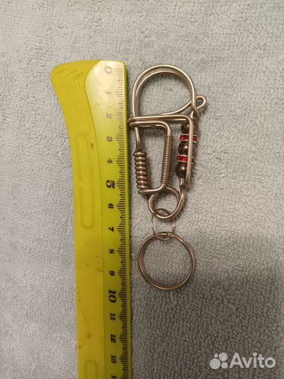 Брелок для ключей карабин