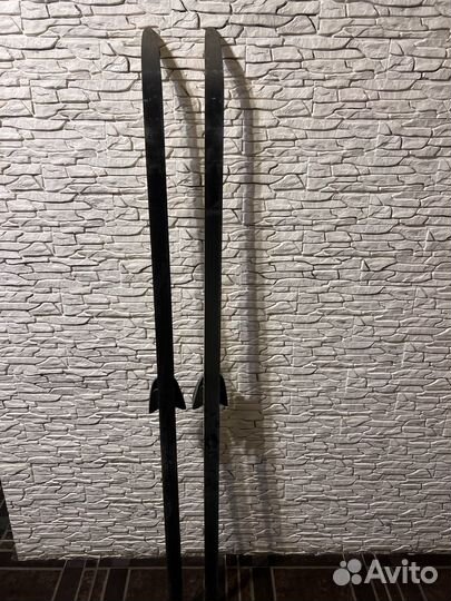 Беговые лыжи Larsen