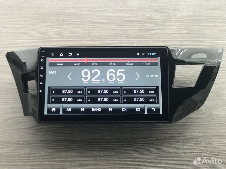 Магнитола Toyota Corolla E180 с камерой