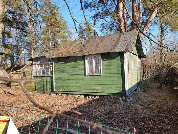 Дача 40 м² на участке 10 сот.