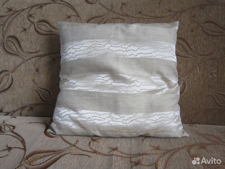 Подушки, одеяла, покрывала, занавески, белье