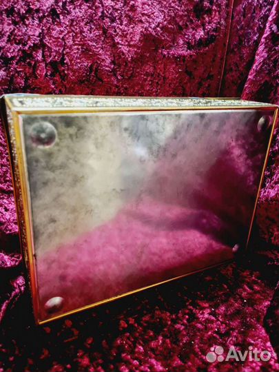 Большая жестяная коробка, 70 е годы. Размер 30227