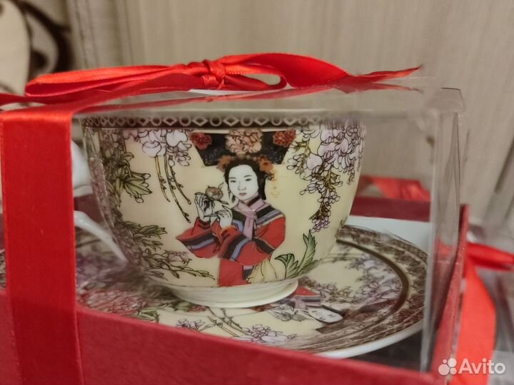 Фарфоровые чайные чашки