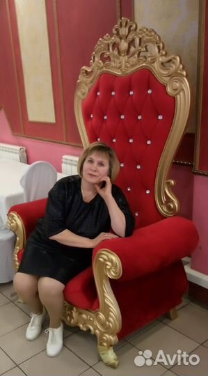 Ведущая (Тамада) и Диджей (DJ)