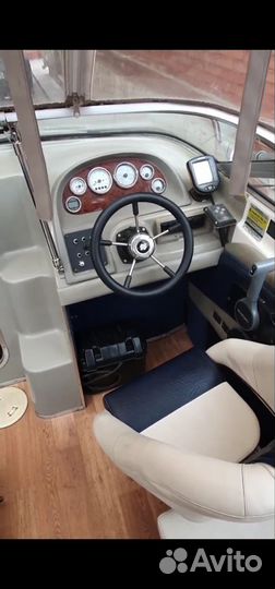 Катер bayliner capri 1702