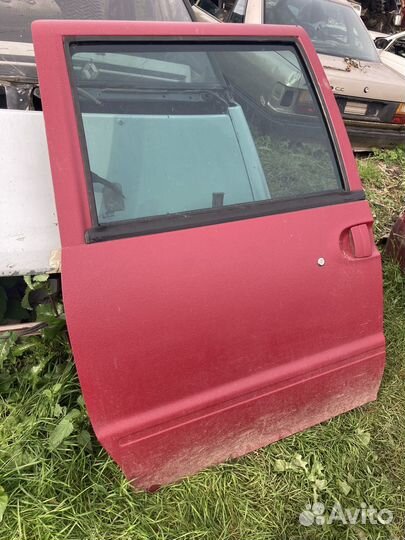 Nissan serena 23 двери