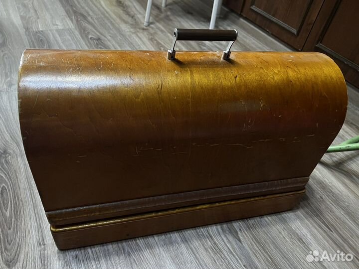 Швейная машинка