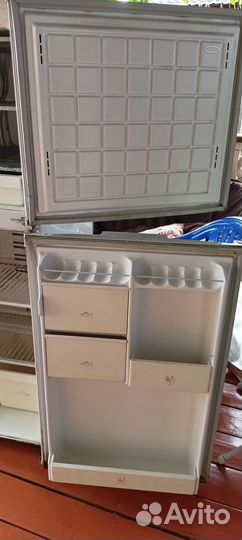 Продам холодильник