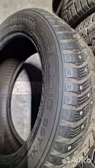 Nokian Tyres Hakkapeliitta 8 215/55 R18